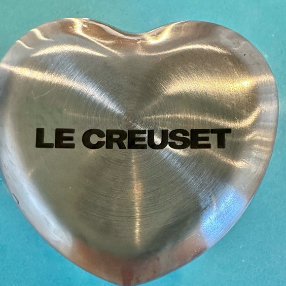 Le Creuset 5 Quart Cast Iron Dutch Oven Paris Blue - Picture 3 of 7